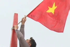 Con tàu mang theo triệu trái tim