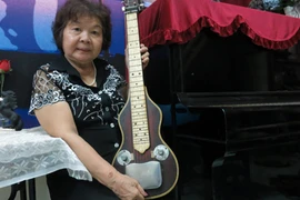 Thu về nhớ tiếng Hạ Uy Cầm