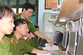 Giúp người Cảnh sát khu vực đẹp lên trong mắt nhân dân