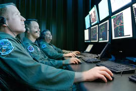 Chạy đua vũ trang trên mạng