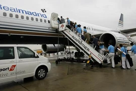 Máy bay Algeria rơi ở Mali từng chở cầu thủ Real Madrid trong 2 năm