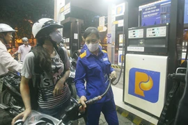 Doanh nghiệp xăng dầu lại kêu lỗ