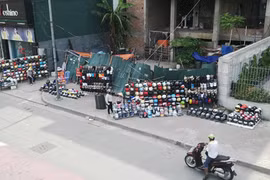 Mũ bảo hiểm rởm vẫn được bán tràn lan