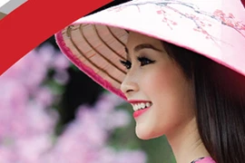 Ghi hình 24/24h cuộc sống của 18 người đẹp