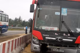 Dải phân cách “bẫy” xe khách