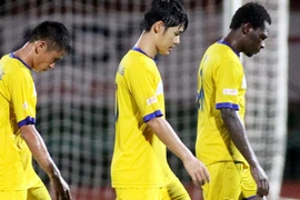 Áp lực kiếm tiền