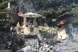 25 năm sống với oan hồn