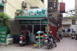 Trẻ không có chỗ chơi, sân cho thuê bán hàng