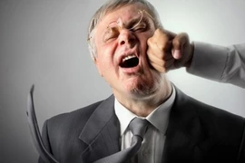 Đấm người lạ bất tỉnh, quay clip để khoe - Một trào lưu bạo lực, bệnh hoạn