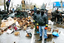 Bạo lực lan rộng ở miền Đông Ukraine