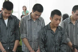 Gã trông xe côn đồ