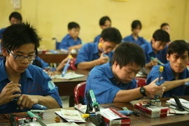 Còn nhiều quy định vô lý trong dạy nghề