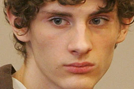 Điên cuồng sát hại người tình đồng giới