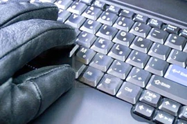 Những hợp đồng giết người từ... mạng internet