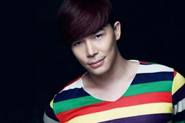 Ca sĩ, người mẫu Nathan Lee: Biết đâu Hà Lan vô địch!