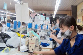 Lương tối thiểu 2015 sẽ tăng nhưng khó cao