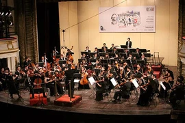 Công diễn bản giao hưởng “Sự sống”