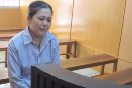 Tranh cãi khi xây nhà, đổ xăng thiêu hàng xóm