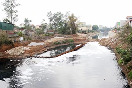 Những dòng sông chết và bài học từ nước Mỹ