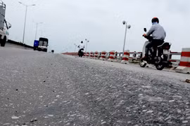 Càng quản chặt, đường càng... lún?