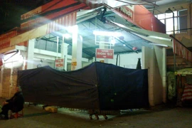 Cây xăng đóng cửa sớm