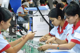 Các nhà đầu tư nước ngoài mong giảm tham nhũng, phiền hà