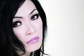 Khóc giả, khóc thật, độc, lạ và… mới