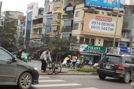 Đi bộ qua đường Kim Mã: Đánh cược với số phận