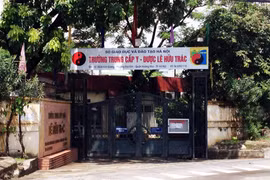 Cổ đông đồng loạt tố Chủ tịch HĐQT