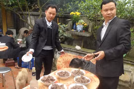 Độc đáo Tết cùng và tục ăn Tết lần hai 