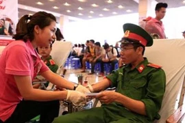 Hơn 25.000 người đăng ký hiến máu nhân đạo