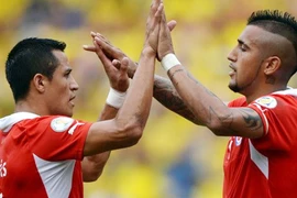 Chile cầm chắc 3 điểm