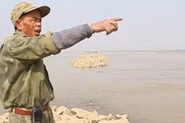 Người có “thần kinh thép” kể chuyện vớt xác và những “pha” cứu người tự tử 