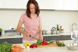 Các đồ dùng nhà bếp gây nguy hiểm cho sức khỏe