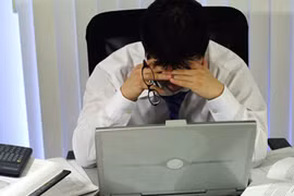 7 dấu hiệu nhồi máu cơ tim không nên bỏ qua