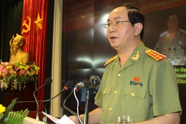 Thắt chặt việc quản lý vũ khí, vật liệu nổ và công cụ hỗ trợ