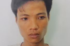 Ngày đầu tiên nhận việc, gặp giám đốc “máu dê”