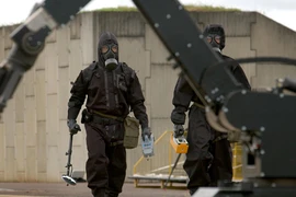 Chặn tham vọng vũ khí hạt nhân