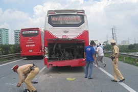 Xe đâm liên hoàn trên đường Pháp Vân-Cầu Giẽ
