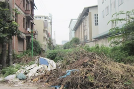 Bán nhà, “quên” làm đường