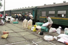 Ngành đường sắt “chờ sung rụng”