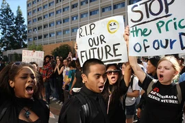 “Bom nổ chậm” trong sinh viên Mỹ