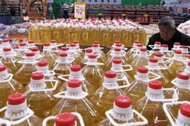 “Cơn lốc” dầu ăn bẩn tràn vào Đài Loan