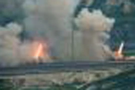 Lãnh đạo Triều Tiên chỉ huy diễn tập pháo kích