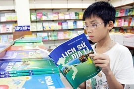 Cần xóa bỏ độc quyền viết sách giáo khoa