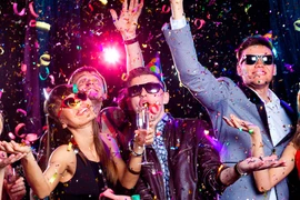 “Giữ mình” trong mùa tiệc tùng