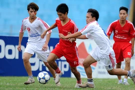 Giải bóng đá học sinh THPT Hà Nội - Báo ANTĐ lần thứ XIV - 2014 Cúp Mobifone: Hồi hộp từng giờ