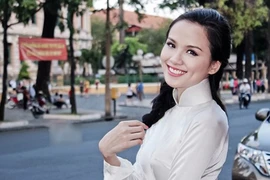 Việc Hoa hậu Diễm Hương bị “cắt” vai: Cục Nghệ thuật Biểu diễn “phản pháo”