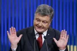 Ukraine: Sẽ cấp ngay điện cho Crimea nếu "chịu" trở về