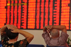 Bị điều tra hối lộ, sếp Trung Quốc nhảy lầu 12 tầng